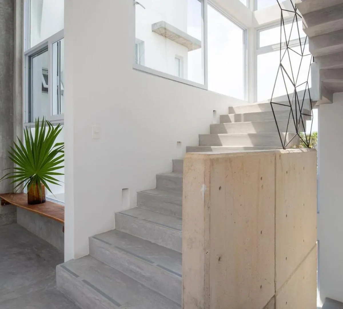Villa Luxury Oceanfront Estate With Pool, Staff, Sleeps 24 à Tulum