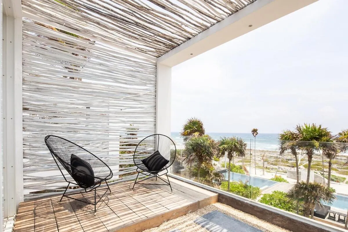 Villa Luxury Oceanfront Estate With Pool, Staff, Sleeps 24 à Tulum 0*,  Mexique