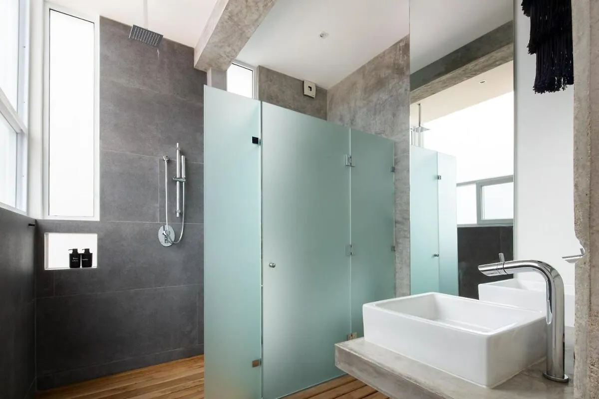 Villa Luxury Oceanfront Estate With Pool, Staff, Sleeps 24 Tulum México