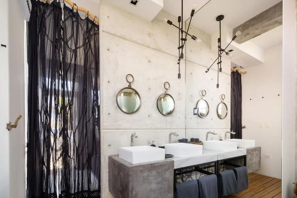 Villa Luxury Oceanfront Estate With Pool, Staff, Sleeps 24 Tulum