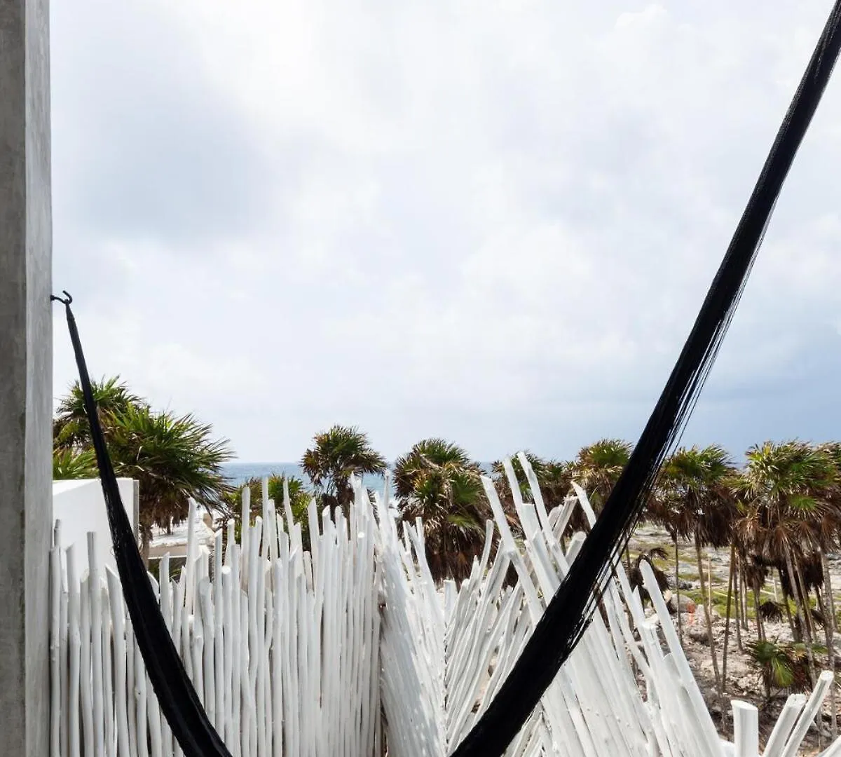 Villa Luxury Oceanfront Estate With Pool, Staff, Sleeps 24 Tulum